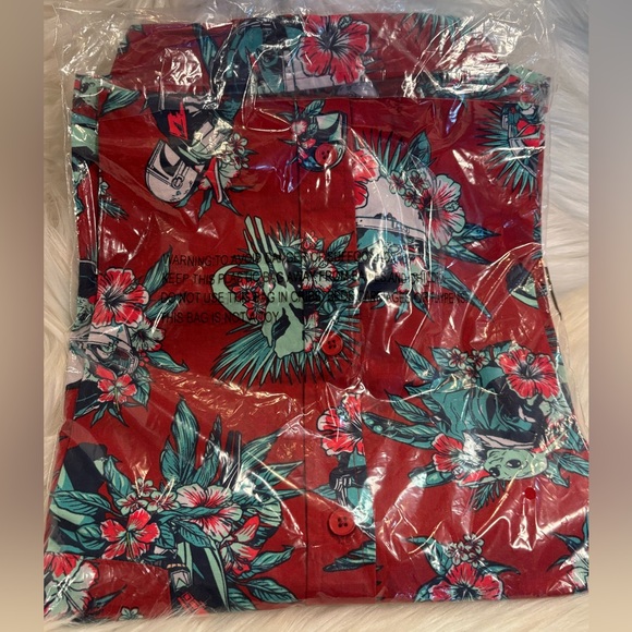 Men's Star Wars:The Mandalorian Grogu Retro Hawaiian Print Button Down Shirt NWT - Picture 10 of 11